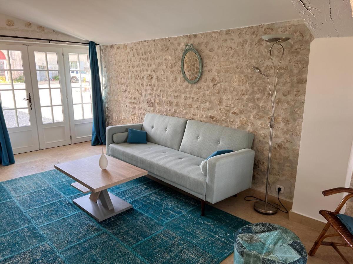 Chateau De Feusse Saint-Just-Luzac Εξωτερικό φωτογραφία