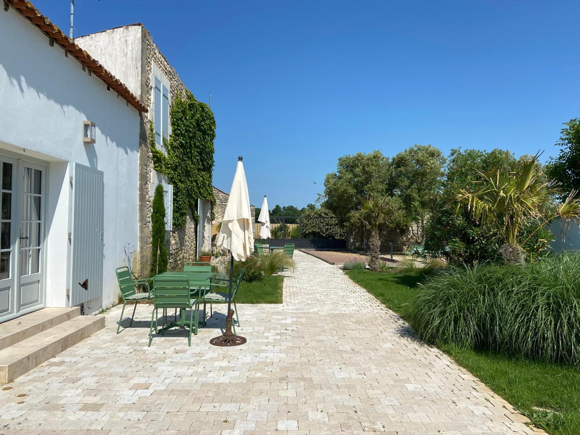 Chateau De Feusse Saint-Just-Luzac Εξωτερικό φωτογραφία