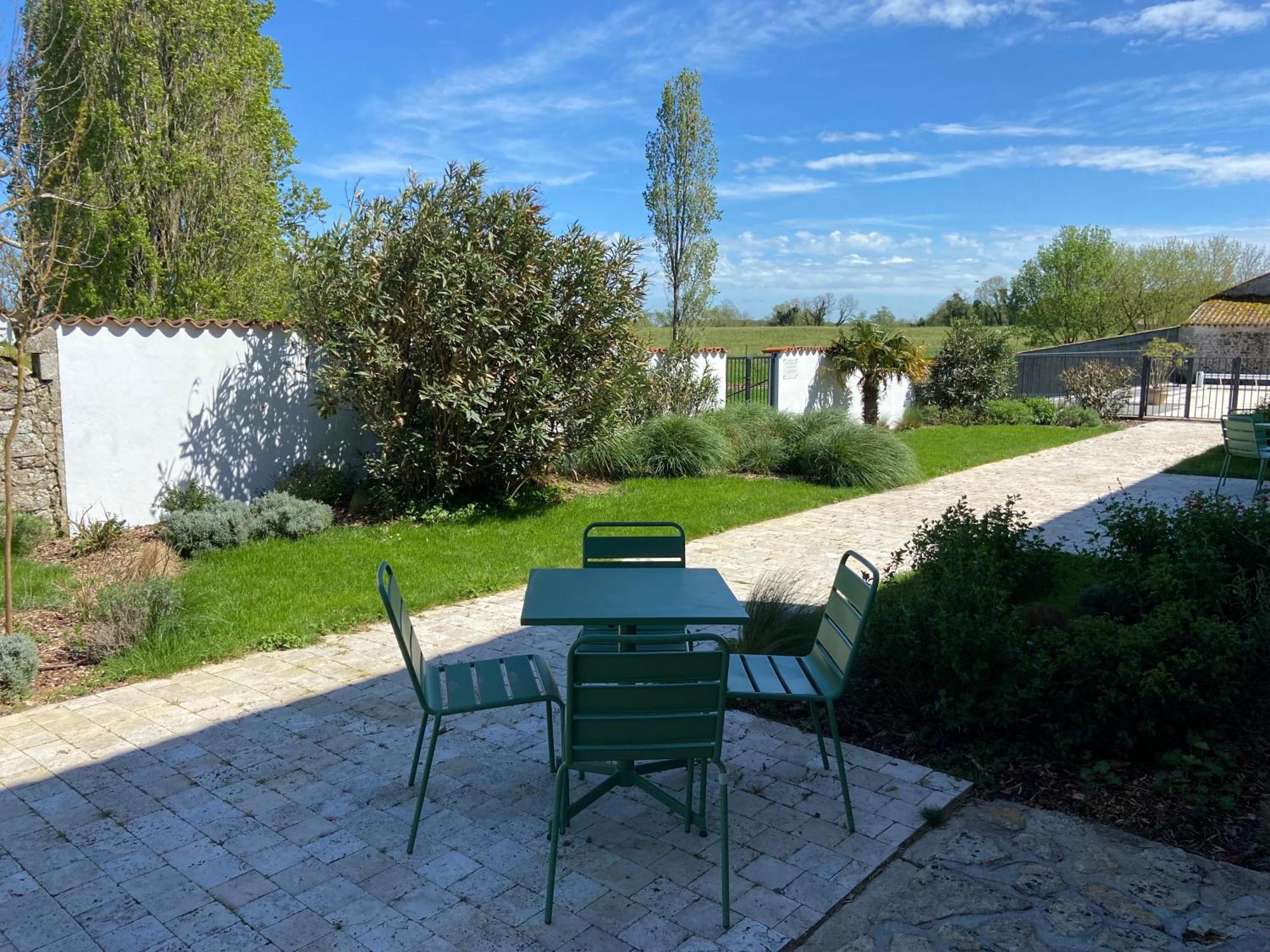 Chateau De Feusse Saint-Just-Luzac Εξωτερικό φωτογραφία